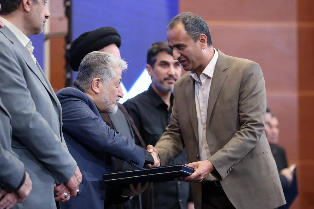 دانشگاه آزاد اسلامی یزد، استان برتر جشنواره فرهیختگان ۱۴۰۵ | دکتر محمد شهوازیان کارآفرین برتر شد