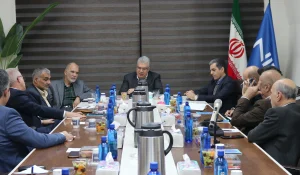 جلسه هم‌اندیشی کارآفرینان یزد با رئیس سازمان توسعه تجارت برای بررسی مشکلات ارزی و تجاری